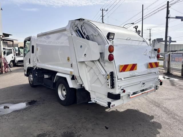 ISUZU ELF 2013 Image 31