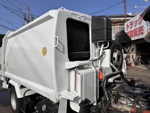 ISUZU ELF 2013 Image 31