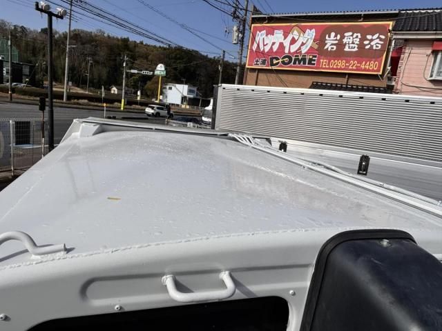 ISUZU ELF 2013 Image 31