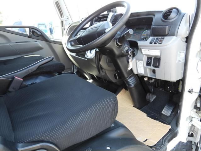 MITSUBISHI CANTER 2019 Image 31