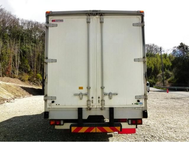 MITSUBISHI FUSOU FIGHTER 2015 Image 31