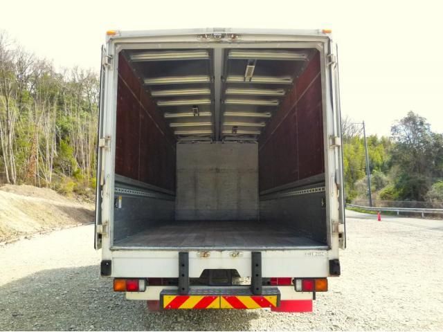 MITSUBISHI FUSOU FIGHTER 2015 Image 31