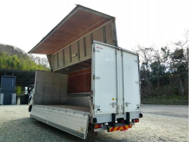 MITSUBISHI FUSOU FIGHTER 2015 Image 31