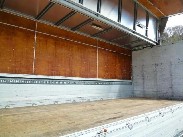 MITSUBISHI FUSOU FIGHTER 2015 Image 31