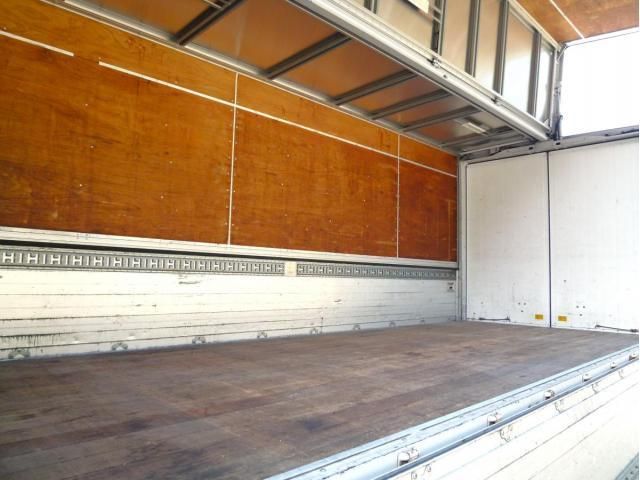 MITSUBISHI FUSOU FIGHTER 2015 Image 31