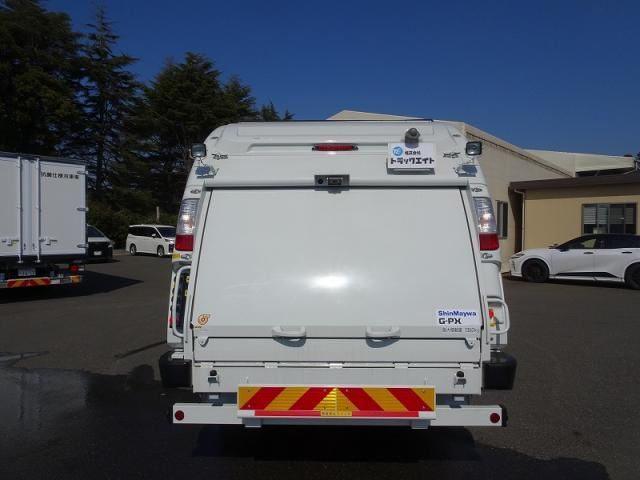 MITSUBISHI FUSOU FIGHTER 2025 Image 31