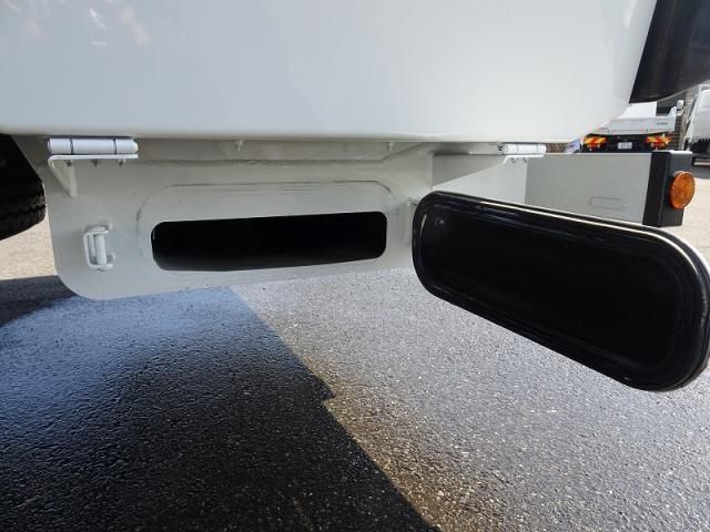 MITSUBISHI FUSOU FIGHTER 2025 Image 31