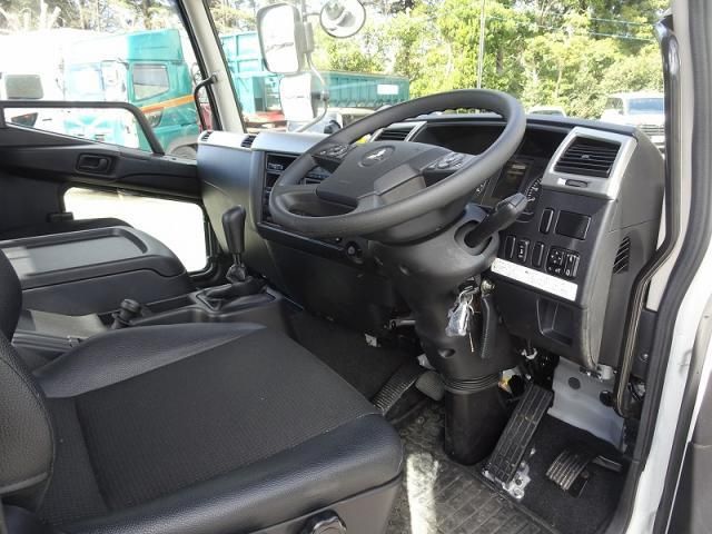 MITSUBISHI FUSOU FIGHTER 2024 Image 31