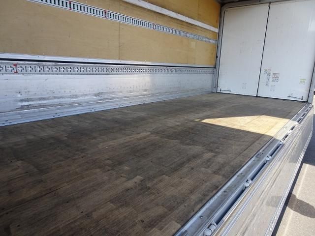 ISUZU FORWARD 2018 Image 31