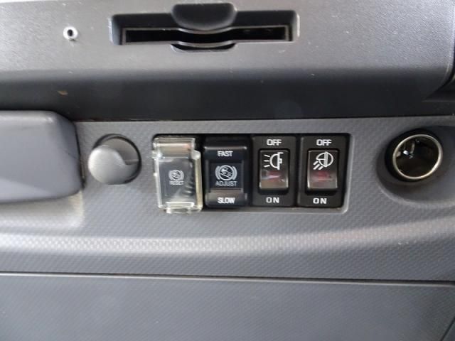 ISUZU FORWARD 2018 Image 31