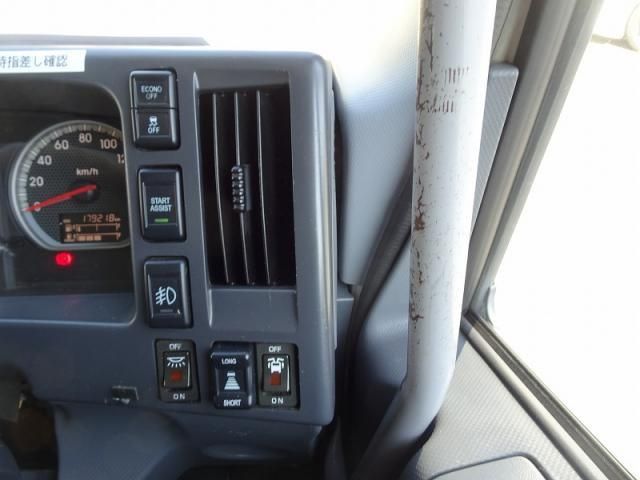 ISUZU FORWARD 2018 Image 31