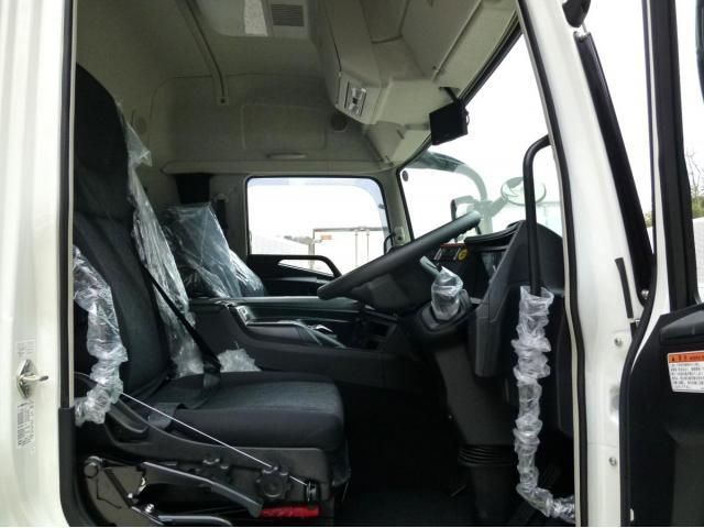 MITSUBISHI FUSOU SUPER GREAT 2025 Image 31