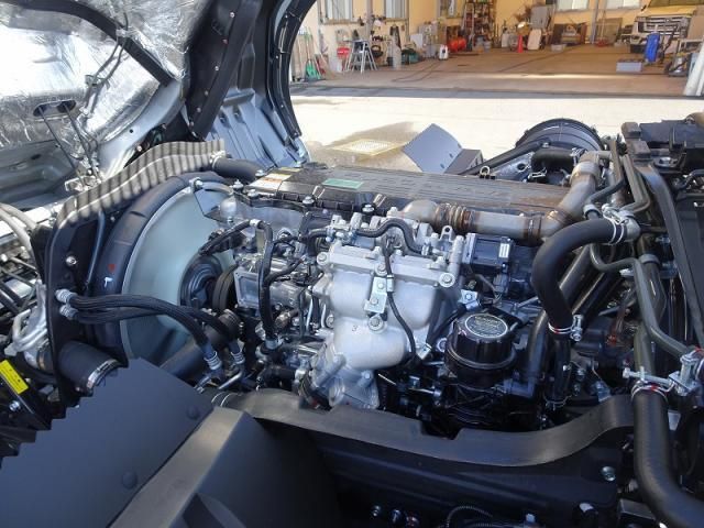 MITSUBISHI FUSOU FIGHTER 2025 Image 31