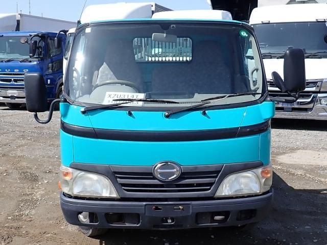 HINO DUTRO 2011 Image 31