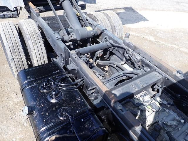 HINO DUTRO 2011 Image 31