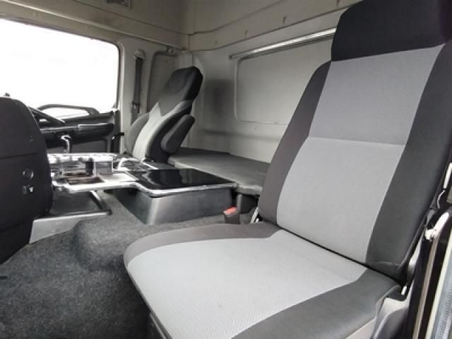 HINO PROFIA 2016 Image 31