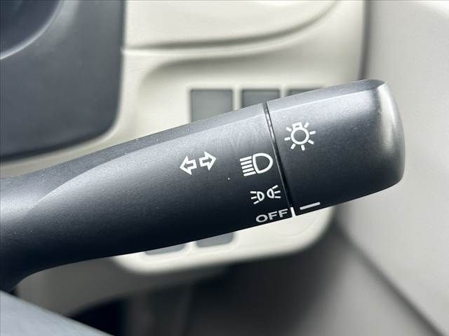 DAIHATSU MIRA E:S 2014 Image 31