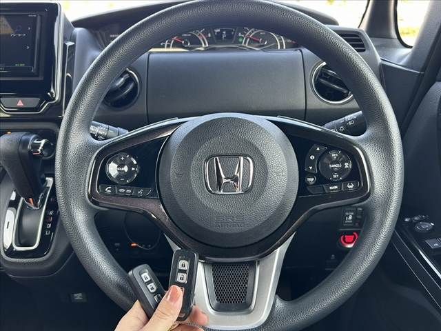 HONDA N BOX CUSTOM 2019 Image 31