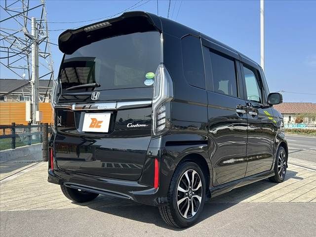 HONDA N BOX CUSTOM 2019 Image 31