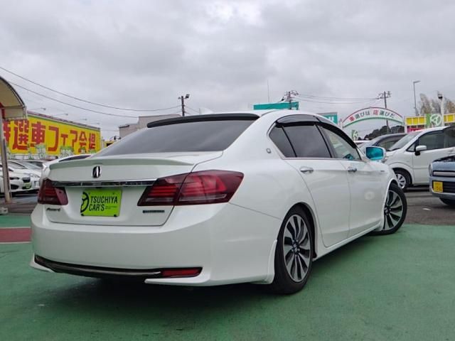 HONDA ACCORD HYBRID 2013 Image 31