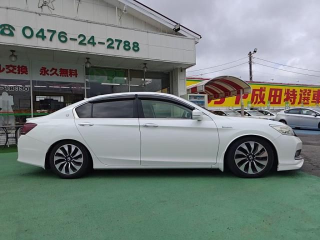 HONDA ACCORD HYBRID 2013 Image 31