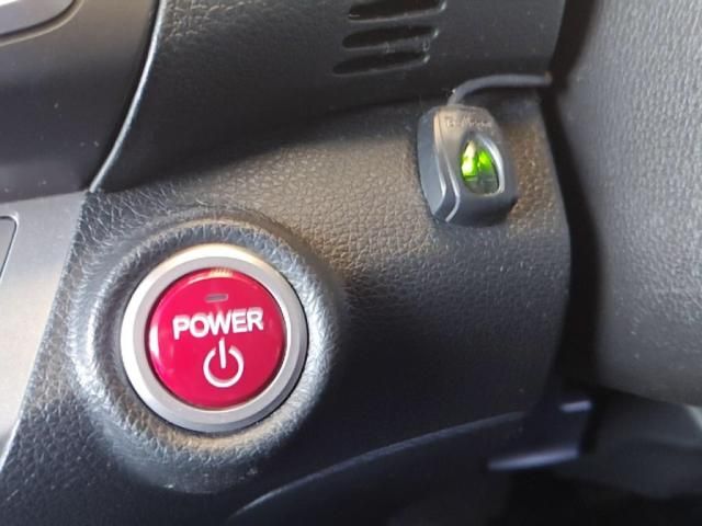 HONDA ACCORD HYBRID 2013 Image 31