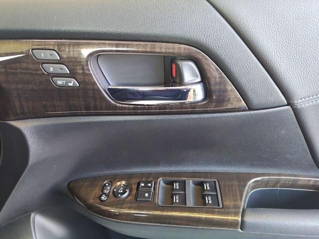 HONDA ACCORD HYBRID 2013 Image 31