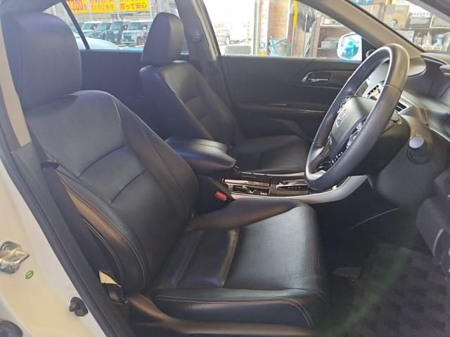 HONDA ACCORD HYBRID 2013 Image 31