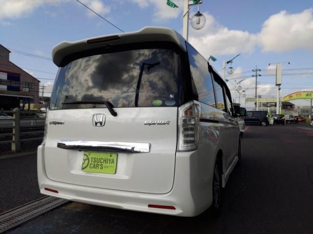 HONDA STEPWAGON SPADA 2013 Image 31