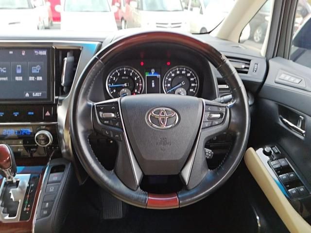 TOYOTA VELLFIRE 2017 Image 31