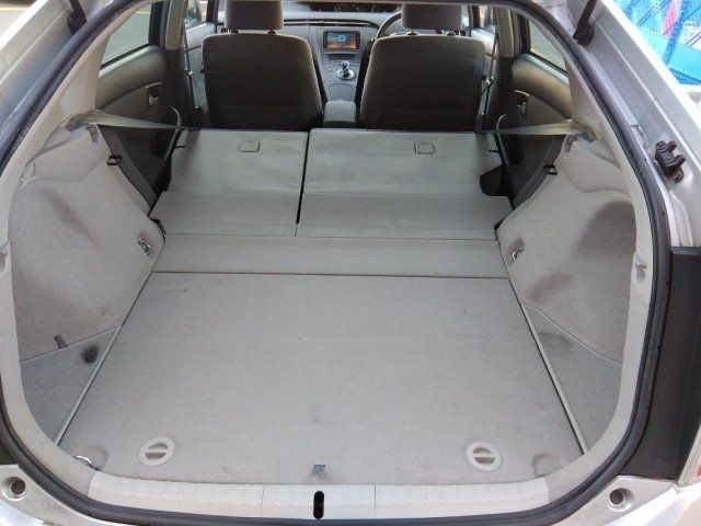 TOYOTA PRIUS 2010 Image 31