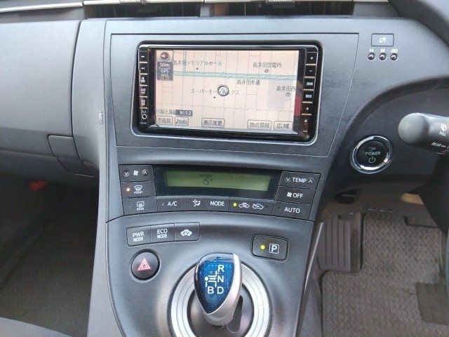 TOYOTA PRIUS 2010 Image 31