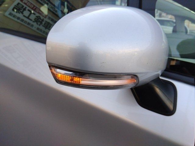 TOYOTA PRIUS 2010 Image 31