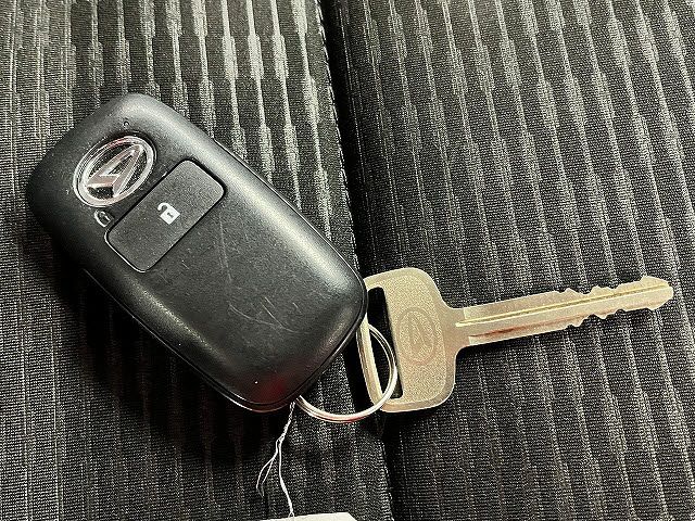 DAIHATSU HIJET TRUCK 4WD 2024 Image 31