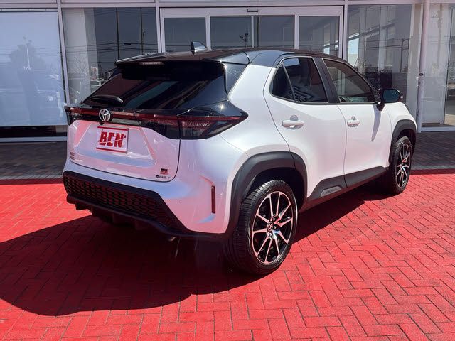TOYOTA YARIS CROSS HYBRID 2024 Image 31