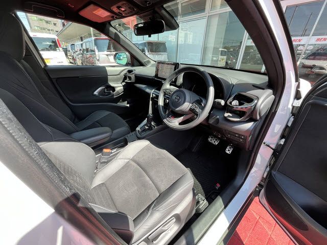 TOYOTA YARIS CROSS HYBRID 2024 Image 31