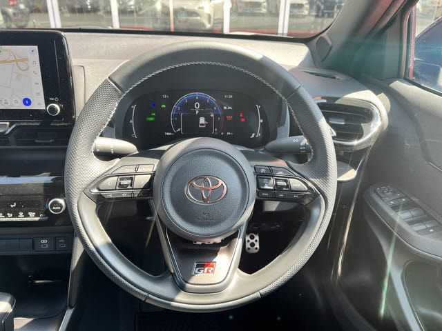 TOYOTA YARIS CROSS HYBRID 2024 Image 31