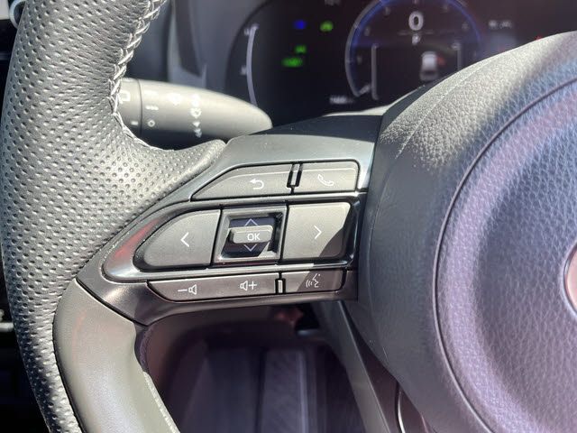 TOYOTA YARIS CROSS HYBRID 2024 Image 31