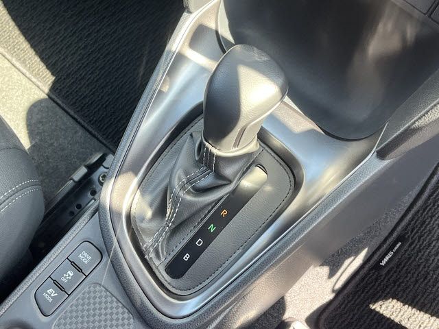 TOYOTA YARIS CROSS HYBRID 2024 Image 31