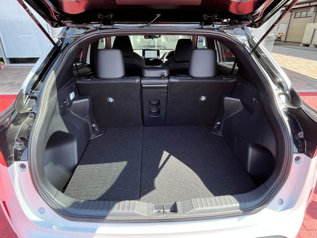 TOYOTA YARIS CROSS HYBRID 2024 Image 31