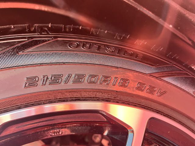 TOYOTA YARIS CROSS HYBRID 2024 Image 31