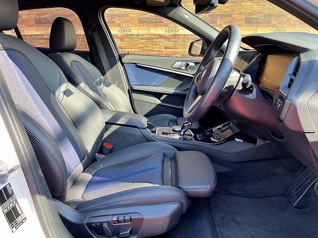 BMW 1SERIES 2020 Image 31