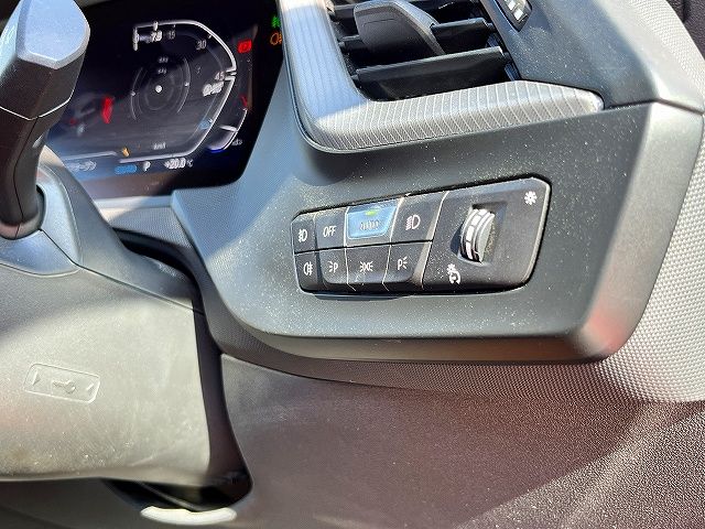 BMW 1SERIES 2020 Image 31