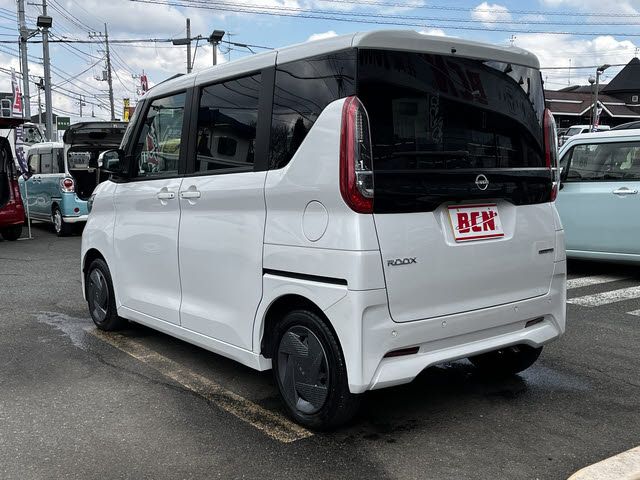 NISSAN ROOX 2023 Image 31