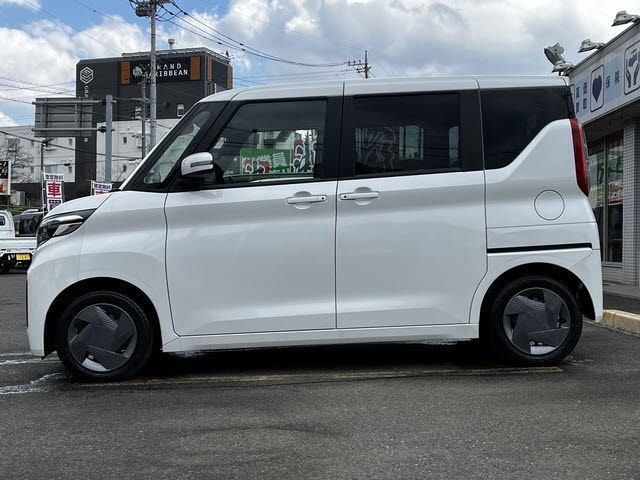 NISSAN ROOX 2023 Image 31