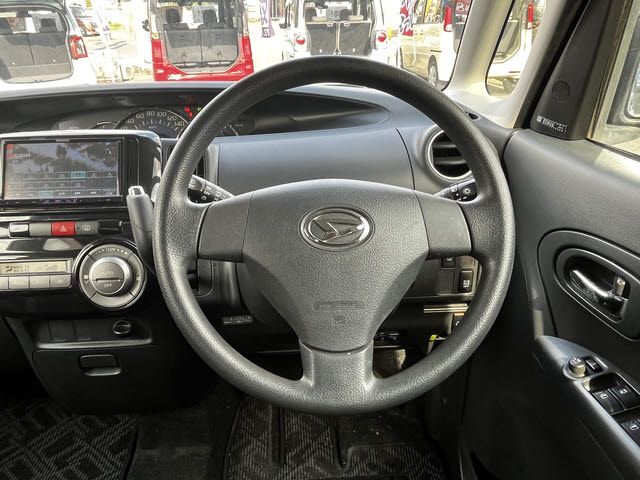 DAIHATSU TANTO 2013 Image 31