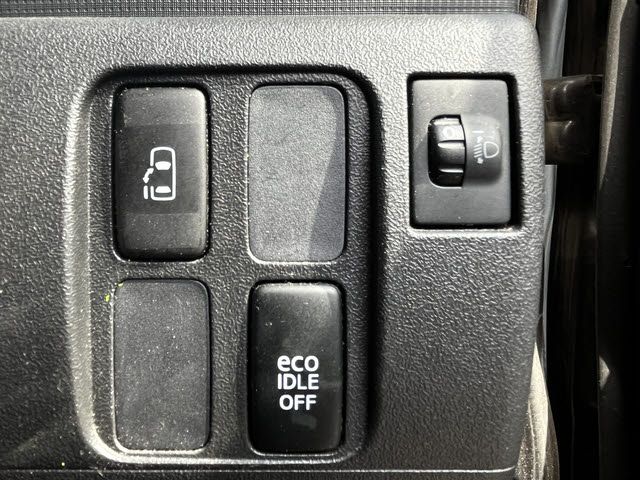 DAIHATSU TANTO 2013 Image 31