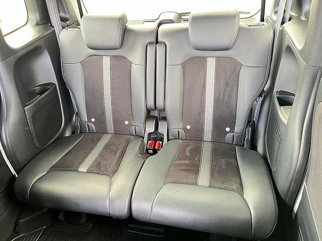 HONDA N BOX CUSTOM 2021 Image 31