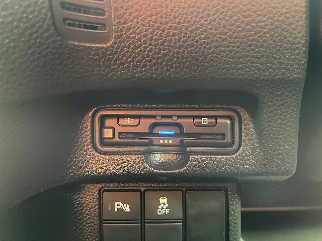 HONDA N BOX CUSTOM 2021 Image 31