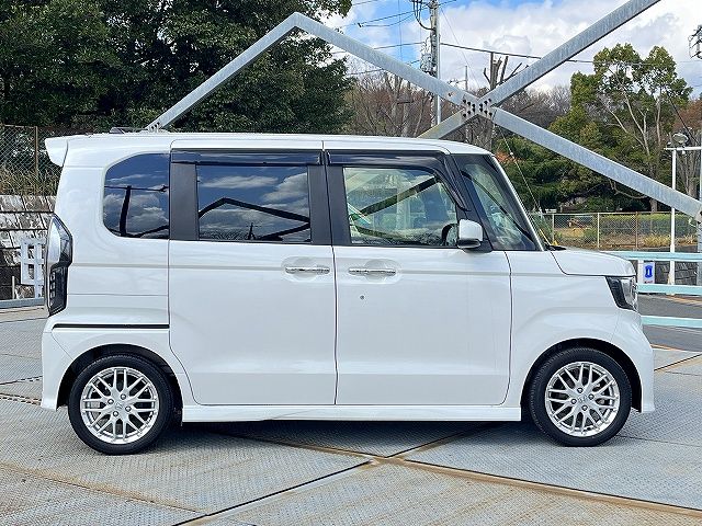 HONDA N BOX CUSTOM 2021 Image 31